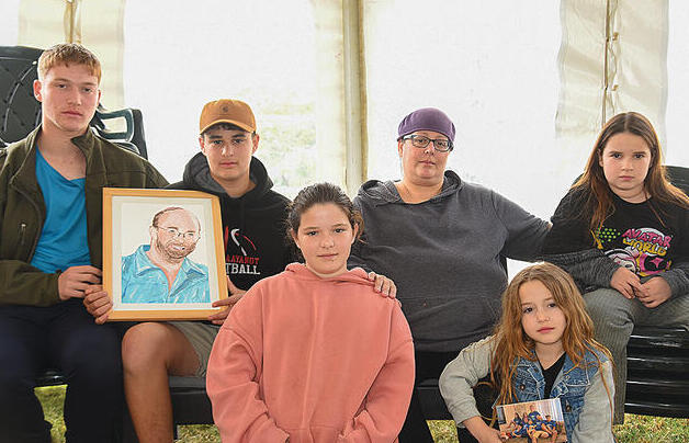 "ישר הבנתי שמשהו רע קרה". משפחת פרידמן (צילום: אביהו שפירא) yk14256329