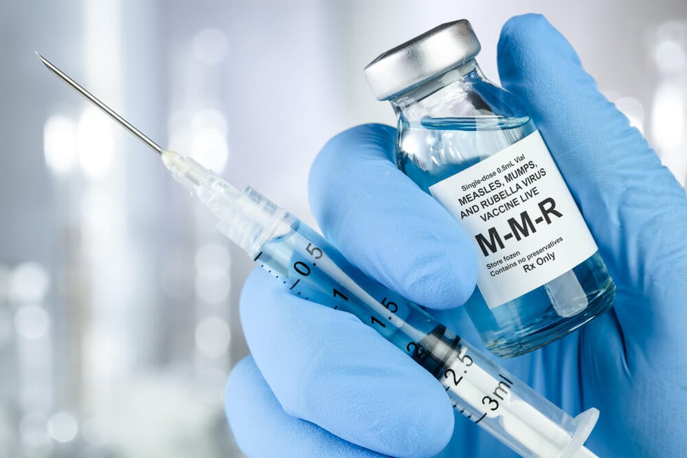 חיסון ה-MMR עמד במרכז מאמר בריטי מופרך שטען לקשר לאוטיזם – טענה שהופרכה לחלוטין (צילום: Shutterstock) חצבת, MMR
