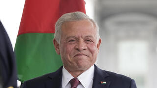 עבדאללה מלך ירדן. היריבים האיסלאמיסטים מחוץ לחוק נשיא ארה"ב דונלד טראמפ פגישה עם מלך ירדן עבדאללה