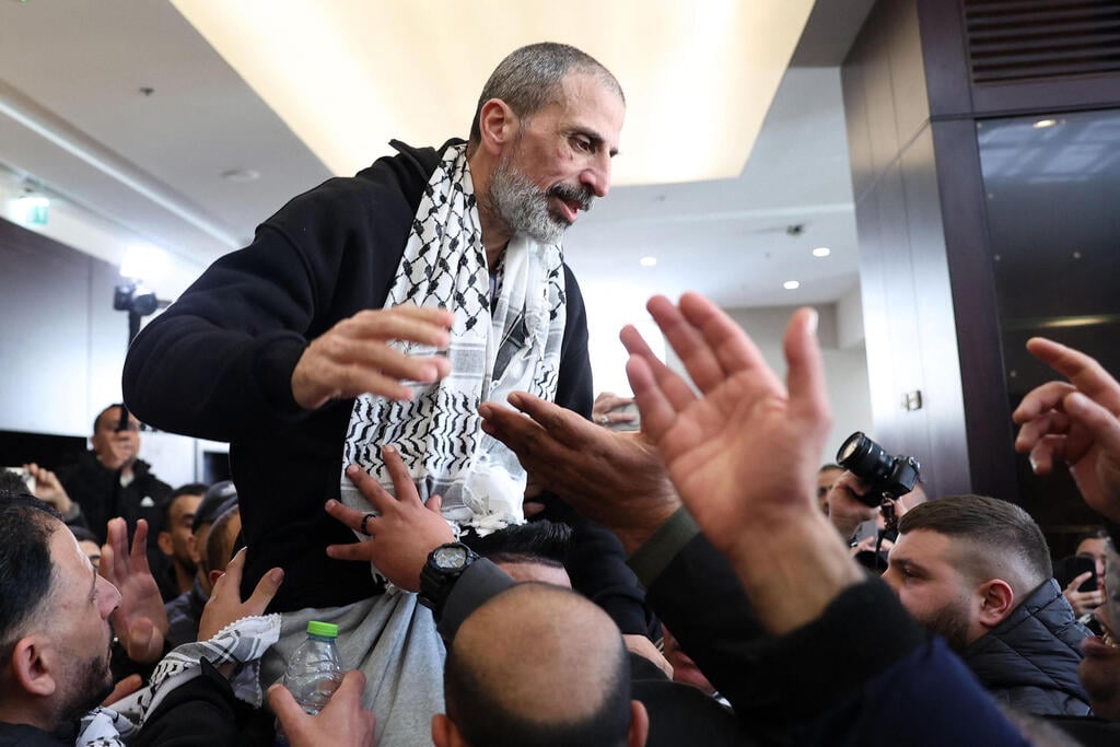 החגיגות ברמאללה (צילום: Zain JAAFAR / AFP) חגיגות בזמן שחרור האסירים הביטחוניים לרמאללה