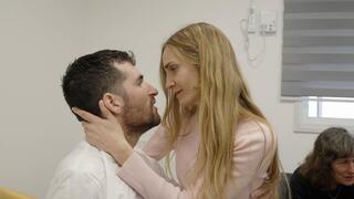 שגיא דקל-חן נפגש עם משפחתו לראשונה