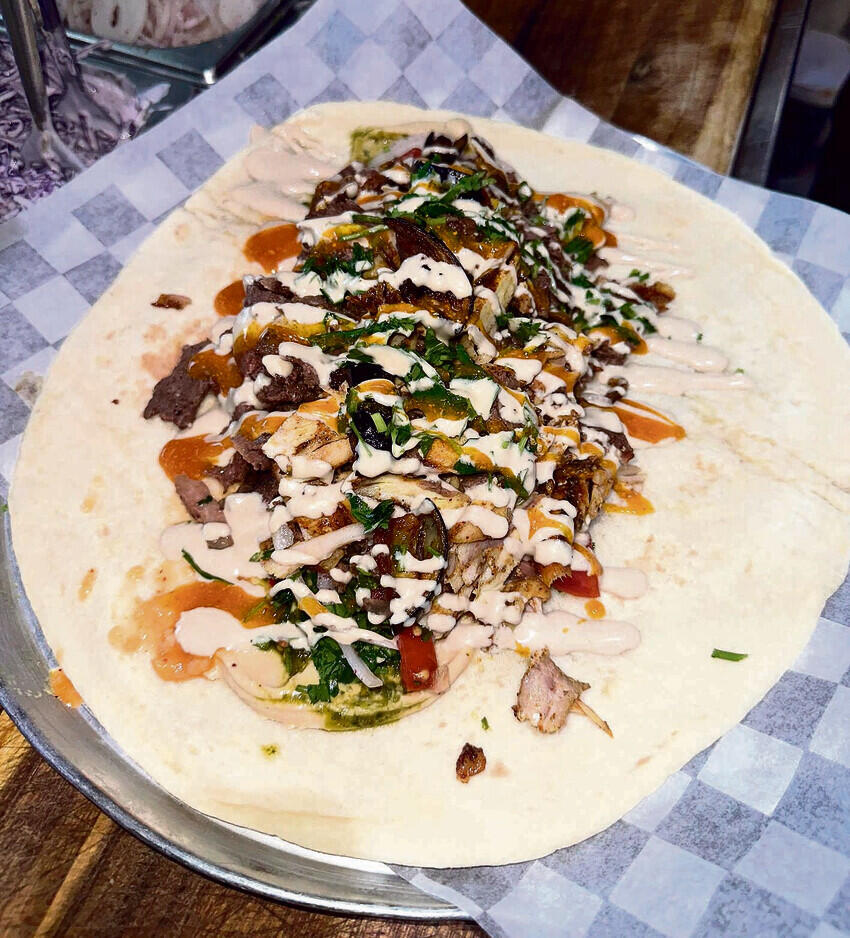 "הרצל", יפו. מסע בזמן | צילום: תיקי גולן yk14263017