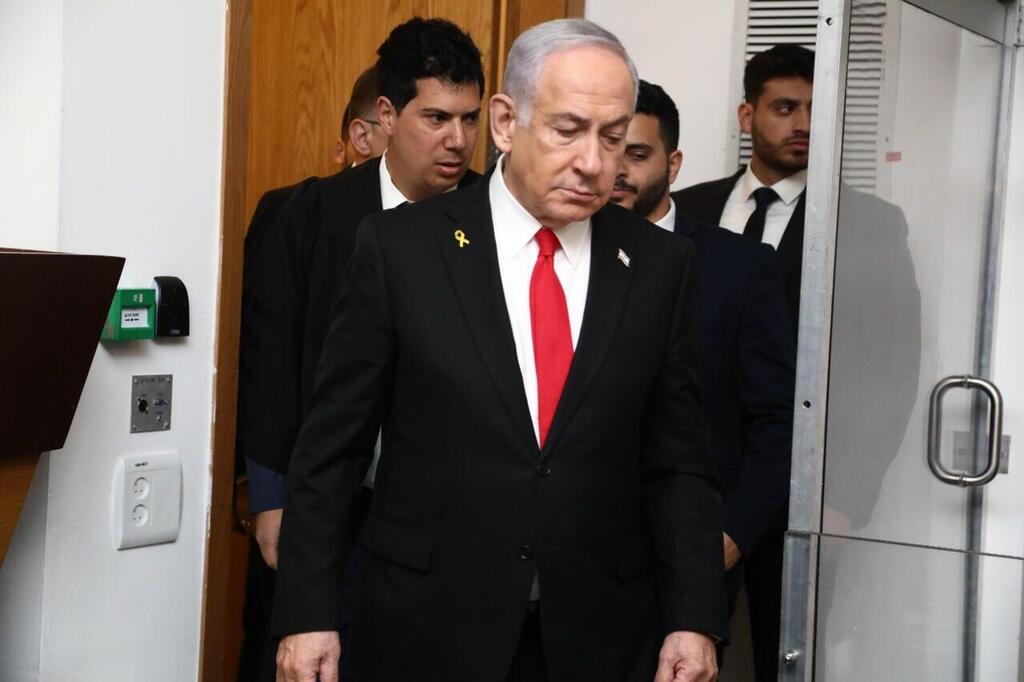 נתניהו, הבוקר בבית המשפט בתל אביב (צילום: גדעון מרקוביץ) ראש הממשלה בנימין נתניהו נכנס לעדותו בבית המשפט המחוזי בתל אביב