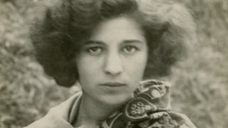 מאשה קאלקו בצעירותה