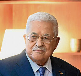 מאמין באוסלו: אבו־מאזן | צילום: Leon Neal/ AP yk14267997