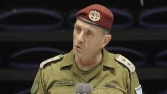 הרמטכ"ל הרצי הלוי נואם בטקס סיום קורס קצינים קרביים