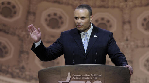 פחות משנה אחרי המינוי: סגן ראש ה-FBI הודיע שיתפטר מתפקידו בחודש הבא