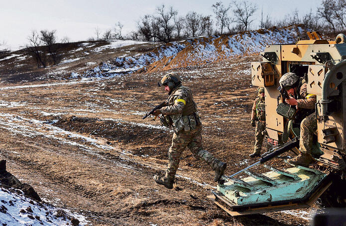 צילום: Valentyn Ogirenko, רויטרס yk14274496