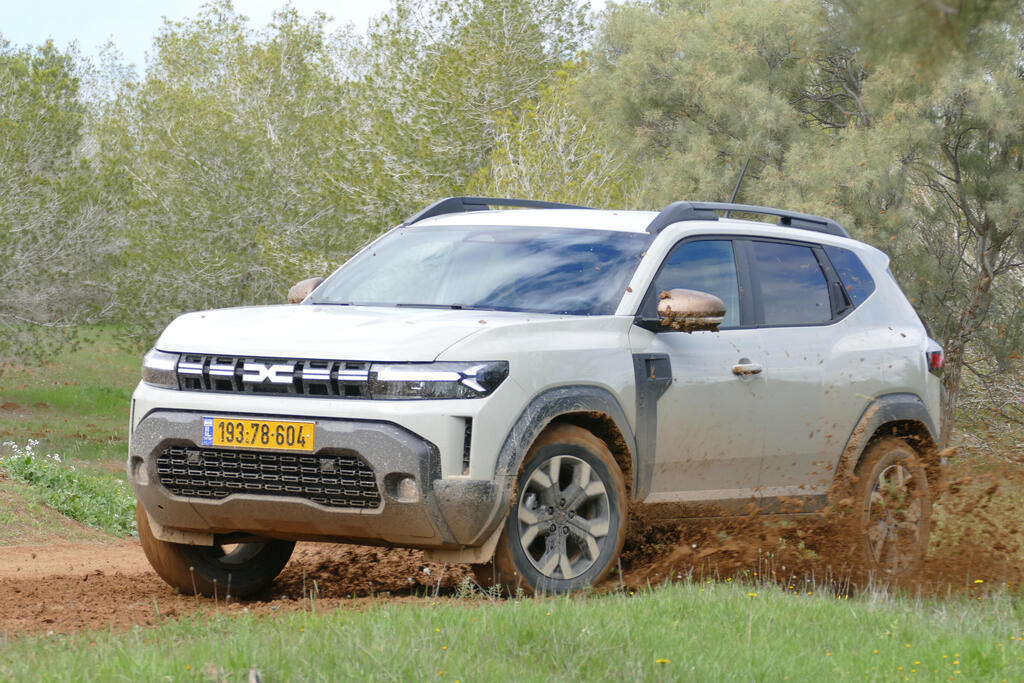 דאצ'יה מציגה: גם היברידי, גם אוטומטי, גם 4X4