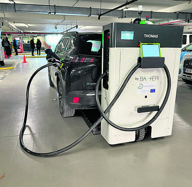 רובוט הטעינה "תומאס"