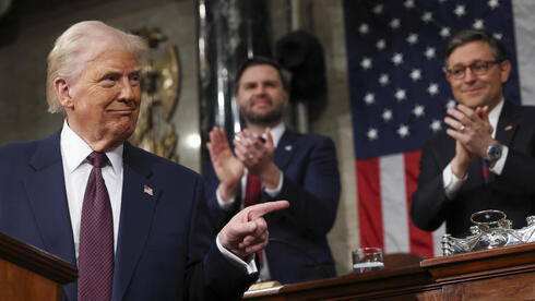 Trump’s high-stakes State of the Union: economy at home, Iran abroad