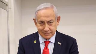 ראש הממשלה בנימין נתניהו נכנס לעדותו בבית המשפט המחוזי בתל אביב
