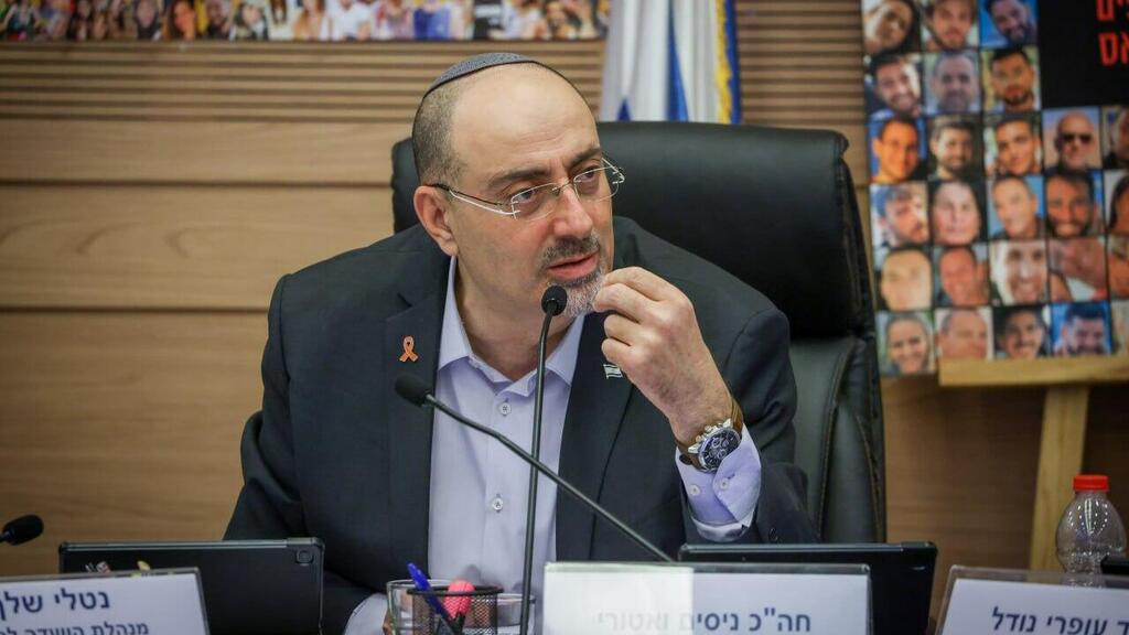 "עשינו עבודה טובה". יו"ר הוועדה ח"כ ואטורי (צילום: נועם מושקוביץ, דוברות הכנסת) ישיבת הוועדה לפיקוח על הקרן לאזרחי ישראל