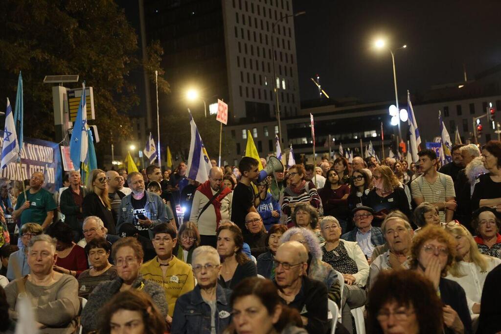 צילום: אלכס קולומויסקי הפגנה מול משרד רה"מ בירושלים בזמן הקבינט