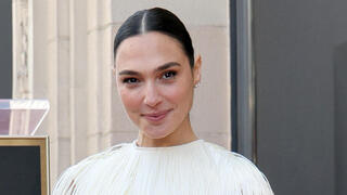 גל גדות מקבלת כוכב בשדרה ההוליוודית