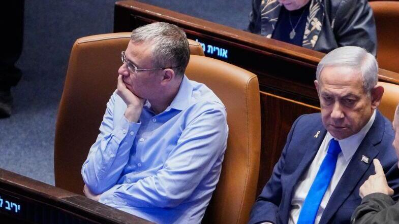צילום: שלו שלום ראש הממשלה בנימין נתניהו ושר הביטחון ישראל כ"ץ במליאת הכנסת