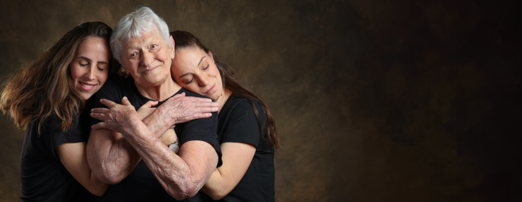 יפה אדר נכדות