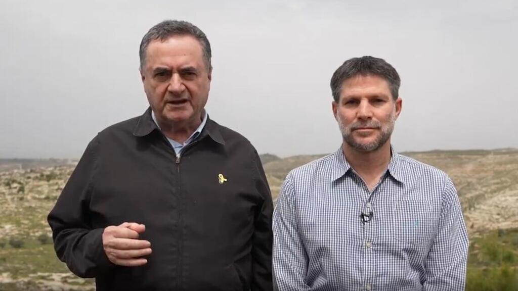 Defense Minister Yisrael Katz and Finance Minister Bezalel Smotrich on a joint tour of Judea and Samaria (Photo: Elad Malka, Shira Keinan, Ministry of Defense) שר הביטחון ישראל כ"ץ ושר האוצר בצלאל סמוטריץ' בסיור משותף ביו"ש