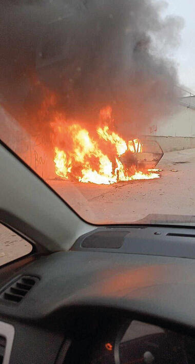 להבות ומכונית שרופה בכפר דומא, אמש yk14319606