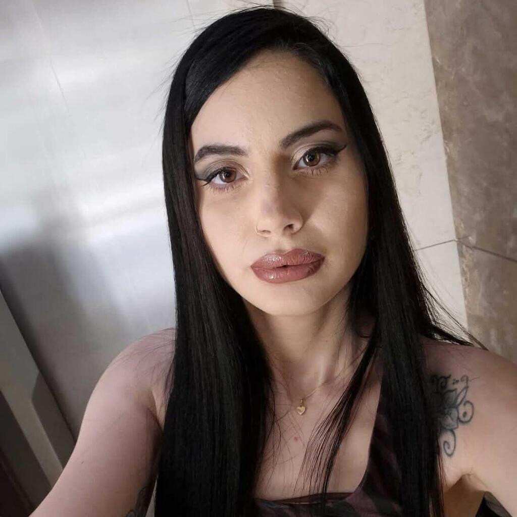 "כל ההחלמה הפכה לסיוט". טל בטיטו (צילום: אלבום פרטי) טל בטיטו עברה ניתוח פלסטי כושל