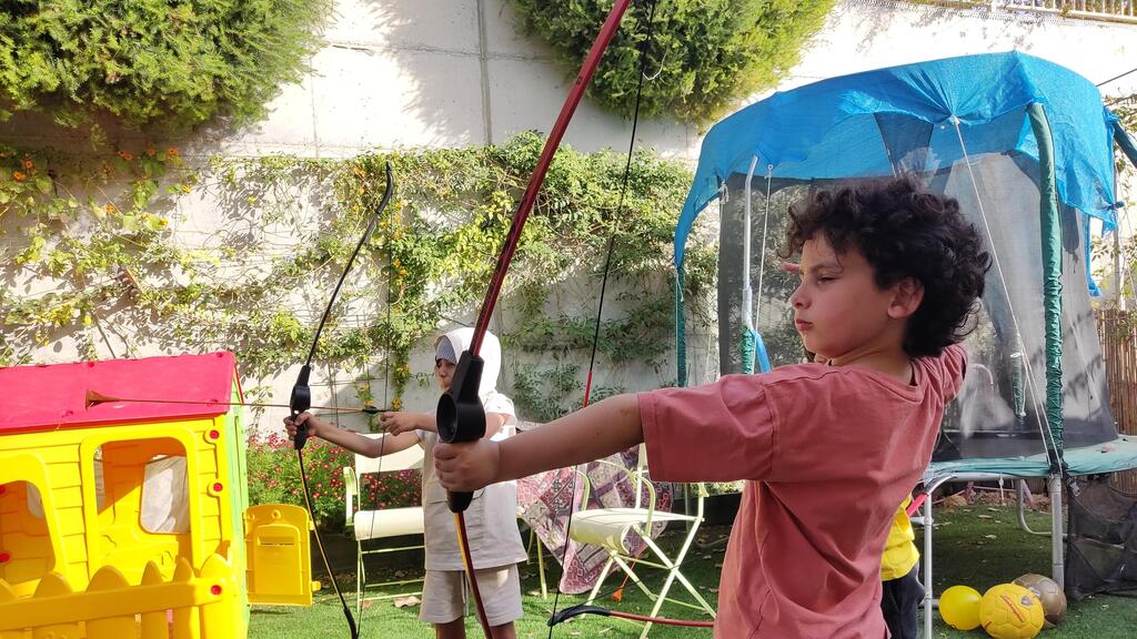 חץ וקשת בירוחם
