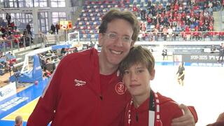 אוהד הפועל ת