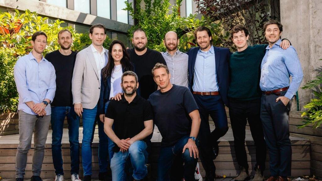 The Dream team (Photo|: Guy Sidi / Eclips Media) אנשי חברת הגנת הסייבר דרים (Dream Security), למעלה: שלישי משמאל -סבסטיאן קורץ, חמישי משמאל - שלו חוליו