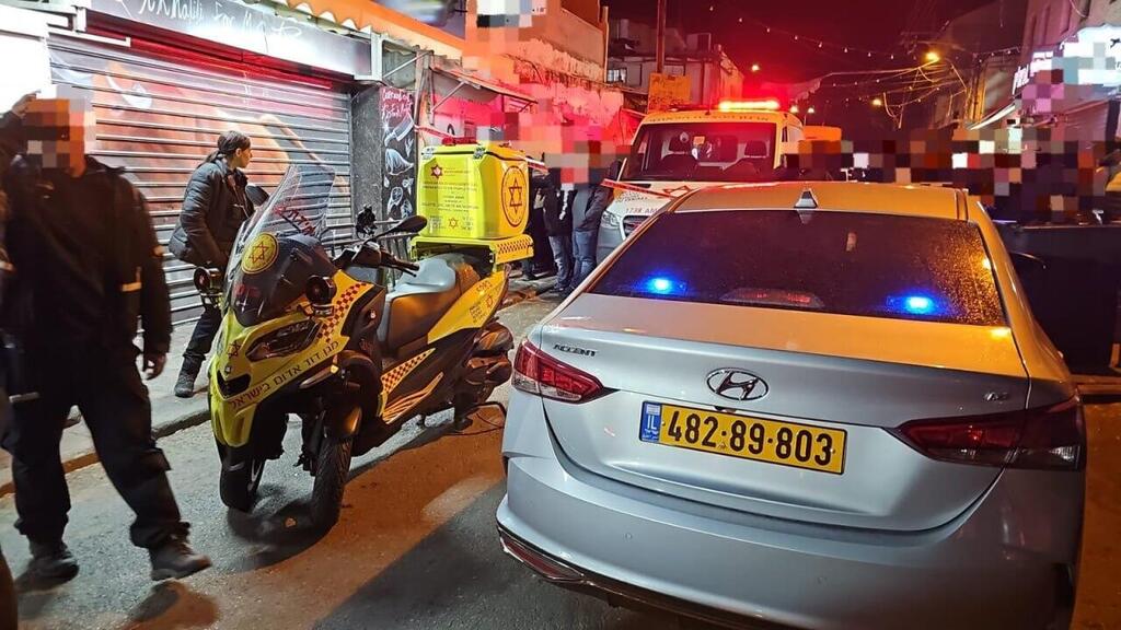 צילום: תיעוד מבצעי מד"א רמלה: זירת אלימות קשה ובה שלושה צעירים נרצחים