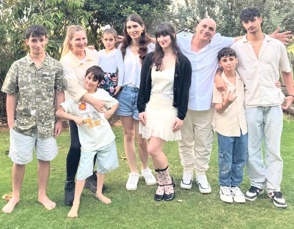 יובל המבולבל והמשפחה בחג הפסח