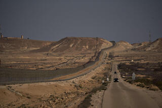הגבול בין ישראל למצרים הגבול בין ישראל למצרים 16.4