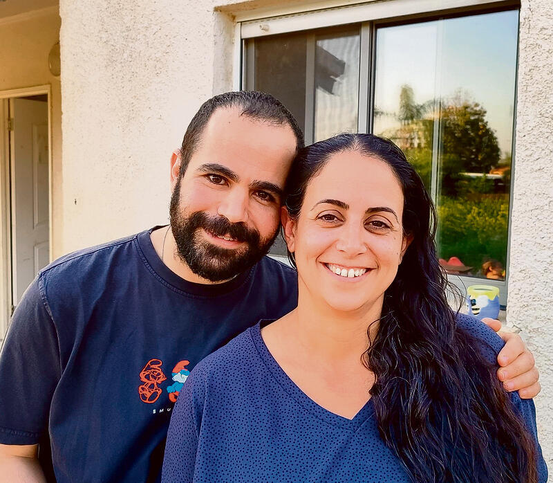 ירדן ביבס ואחותו עופרי. הכסף ישמש גם להנצחת אריאל, כפיר ושירי ז"ל yk14336513