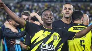 שחקני מכבי ת