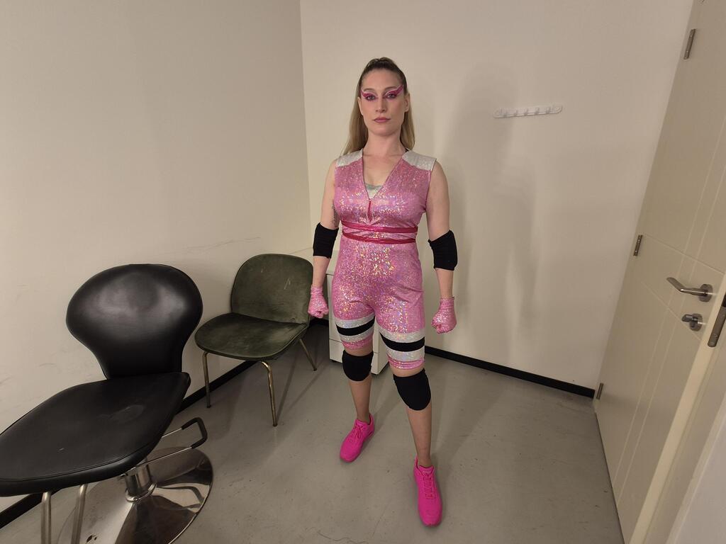 Noa Manor before the fight of her life (Photo: Assaf Kamar) נועה מנור, רגע לפני קרב חייה