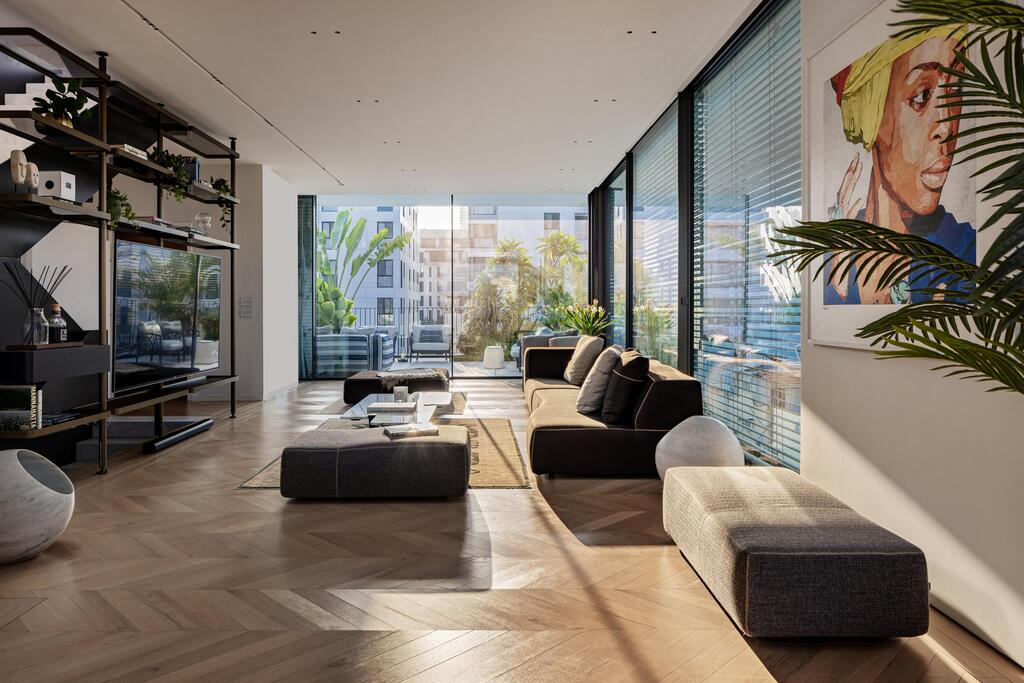 Rooftop in Tel Aviv over 220-square-meter space, not including terraces (Photo: Shai Epstein) פנטהאוז בצפון תל אביב, עיצוב: שמרית קאופמן