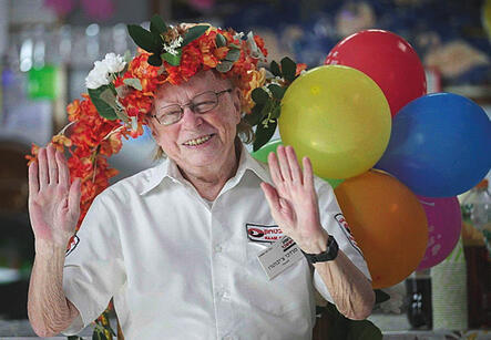 בודו ב"קופה ראשית". "סבא, סבא, הנה צ'יבוטרו" | צילום: כאן 11 , יולי־אוגוסט הפקות yk14348308