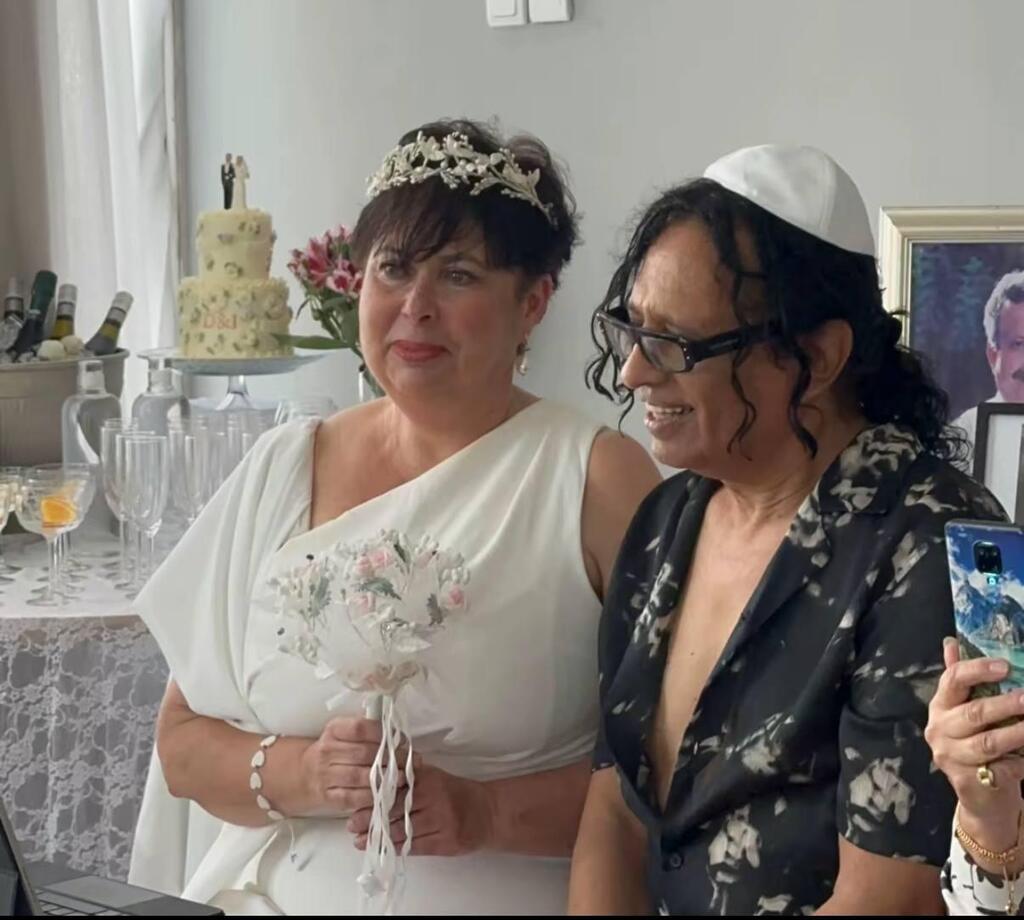 ״החלטנו להתחתן.. יזהר כהן ודיאנה צרפתי (צילום מסך: טיקטוק ) יזהר כהן חתונה דיאנה צרפתי