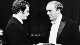 היינריך בל מקבל פרס נובל