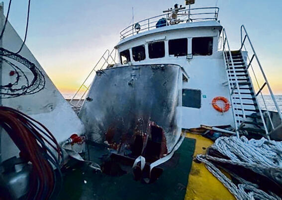 הנזק שנגרם לספינת הסיוע (צילום: רויטרס, Freedom Flotilla Coalition) yk14355106