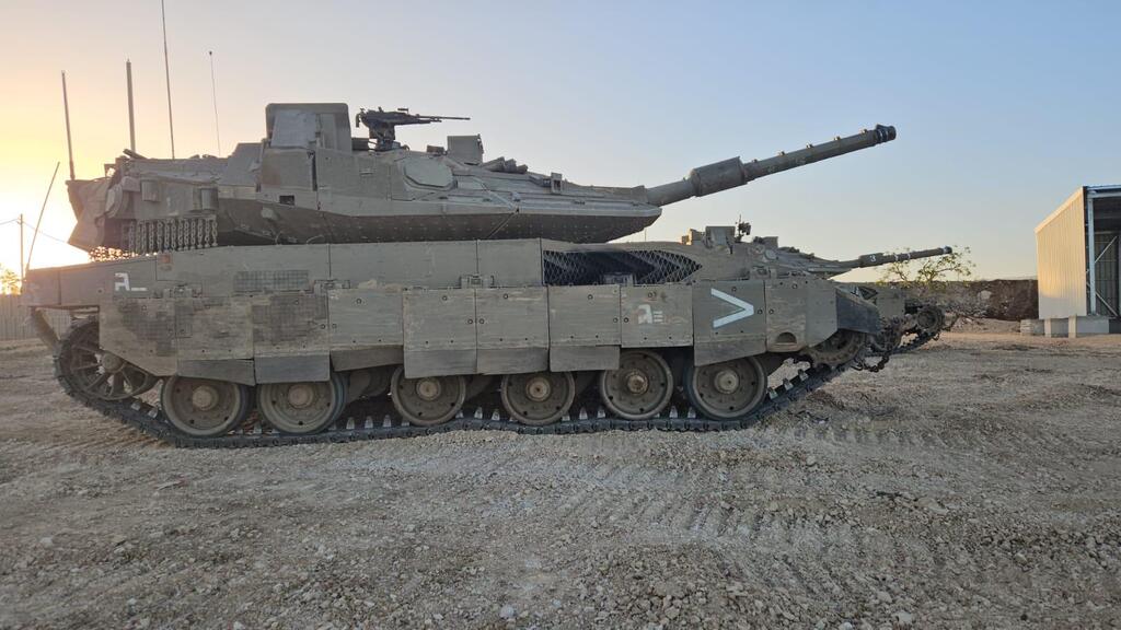 טנק צה"לי על אדמת סוריה (צילום: יואב זיתון) יואב זיתון בקוניטרה בסוריה