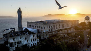 כלא אלקטרז מול חופי סן פרנסיסקו ארה"ב