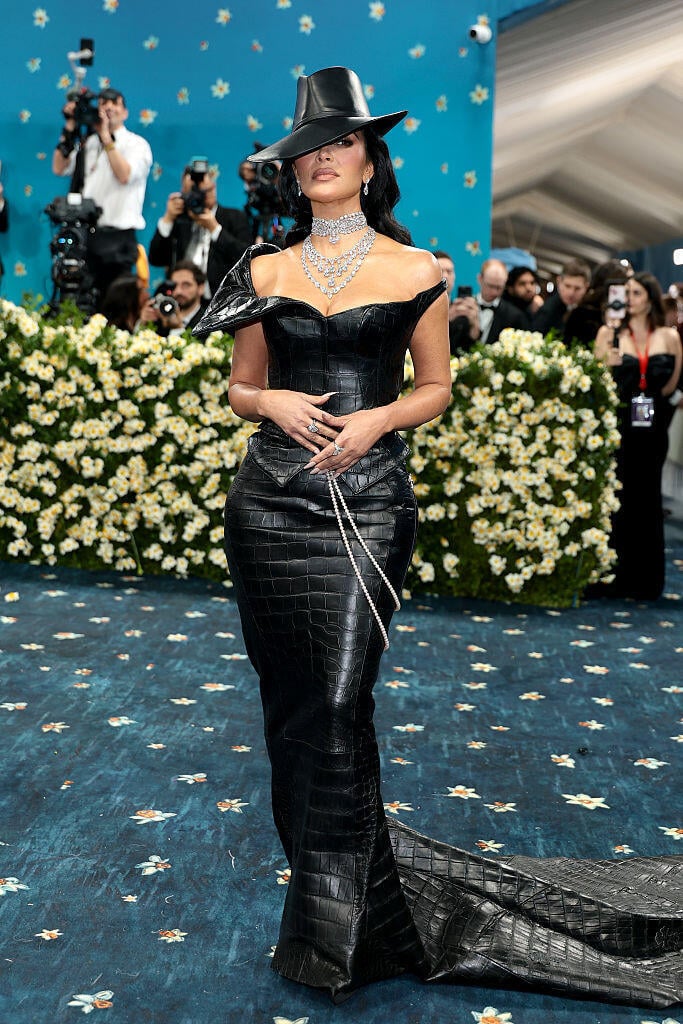 קרדשיאן במט גאלה (צילום: Dimitrios Kambouris/Getty Images for The Met Museum/Vogue) קים קרדשיאן מט גאלה