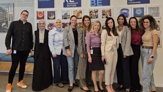 AIG ויוניסטרים