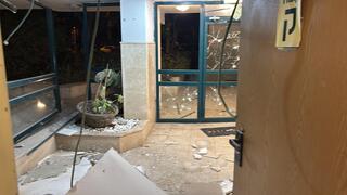 רימון רסס הושלך לבניין דירות ברחוב מבצע קדש בתל אביב