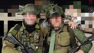 הנאשם אלכס מצד ימין, אחיו איוון מצד שמאל