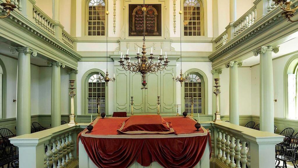 Newport’s Touro Synagogue (Photo: Touro Synagogue Foundation) Powelliphanta augusta