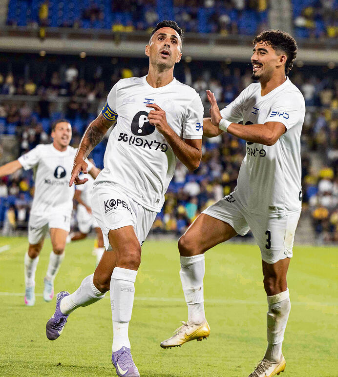 רוקדים צמוד. זהבי ורביבו בטירוף | צילום: טל שחר yk14367238