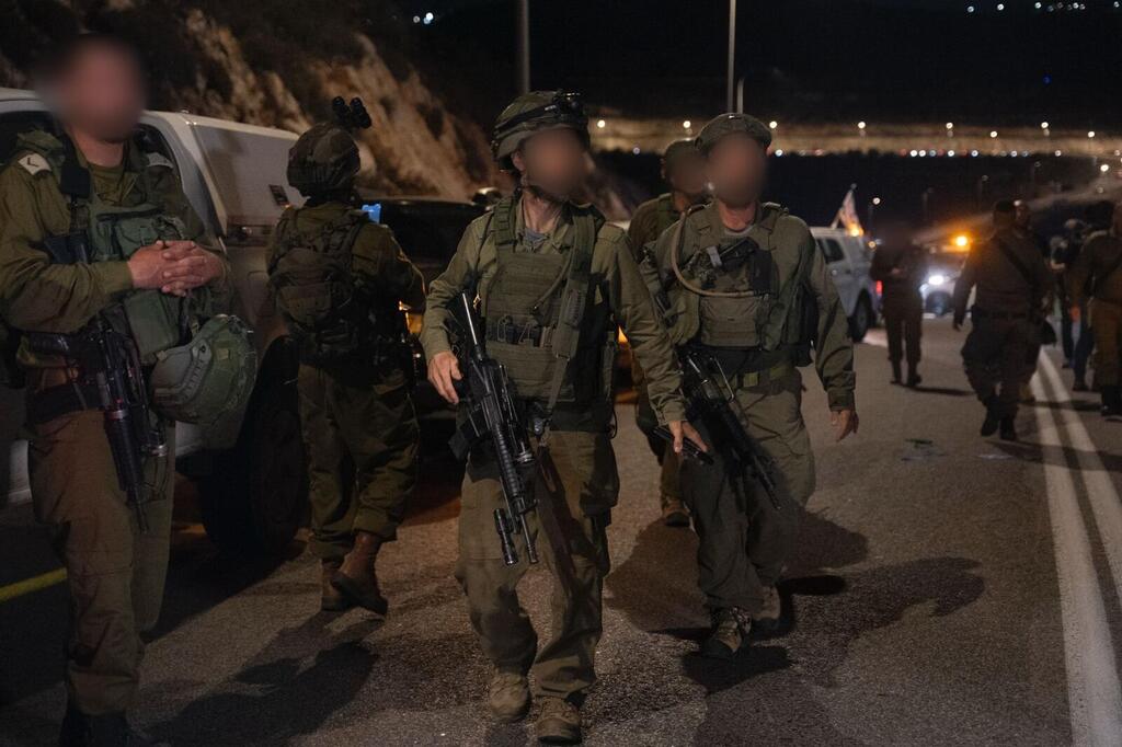 IDF forces searching for the assailants near Bruchin, northern West Bank (Photo: IDF) כוחות צה"ל בזירת הפיגוע בשומרון, ליד ברוכין