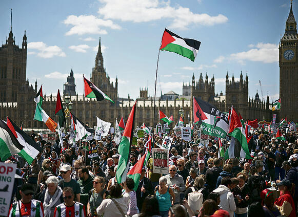 עם כל הכבוד לאירוויזיון, אירופה מתרחקת: הפגנה נגד ישראל, השבוע בלונדון | צילום: HENRY NICHOLLS / AFP yk14380141