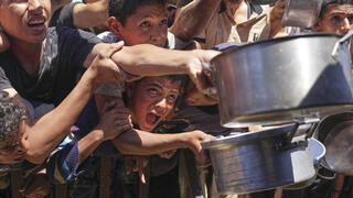 תור לחלוקת מזון בעזה