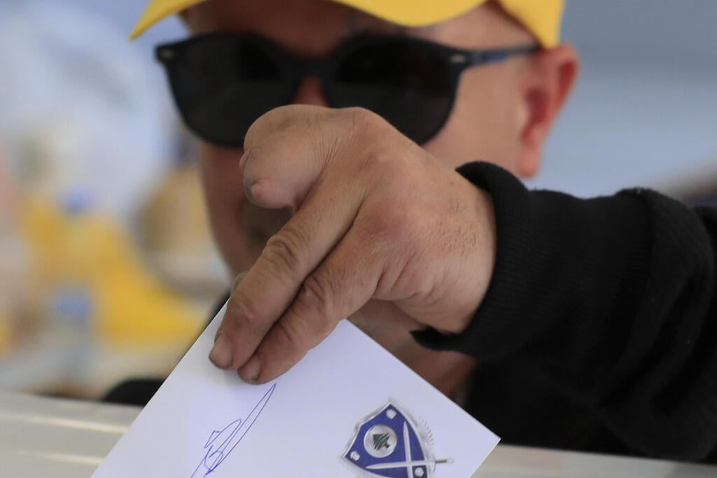 A member of Hezbollah who lost fingers in Israel's pagers' detonation casts his vote in Lebanon municipal elections (Photo: Mohammed Zaatari / AP ) Member of Hezbollah who lost fingures in Israel's pagers' detonation casts his vote in Lebanon municipal elections